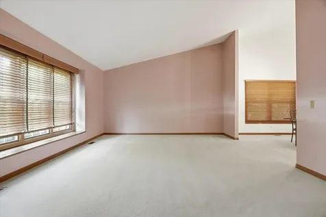 1173 North Clearwater Court Palatine IL 60067