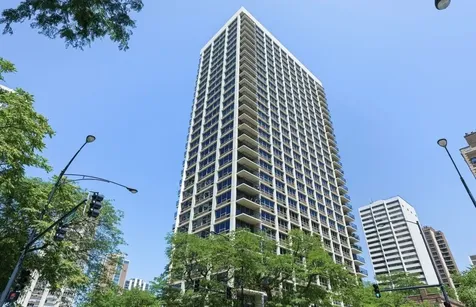 88 West Schiller Street Chicago IL 60610