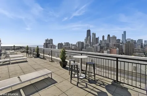 88 West Schiller Street Chicago IL 60610