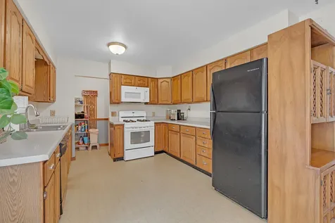 2504 West Fairview Lane Mchenry IL 60051
