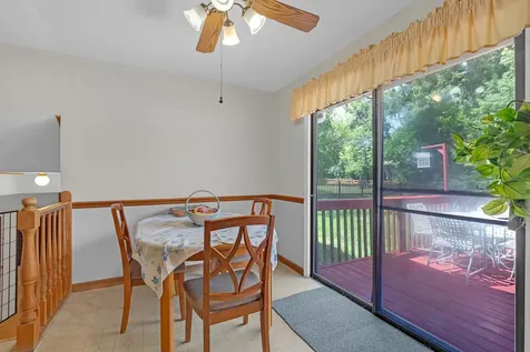 2504 West Fairview Lane Mchenry IL 60051