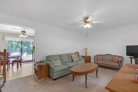 2504 West Fairview Lane Mchenry IL 60051