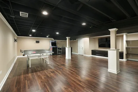 2013 Clover Road Northbrook IL 60062