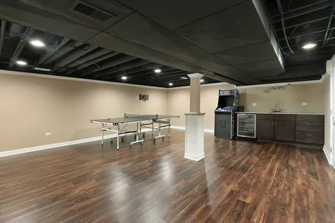 2013 Clover Road Northbrook IL 60062