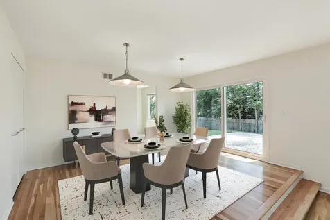 2013 Clover Road Northbrook IL 60062
