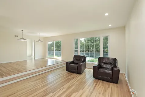 2013 Clover Road Northbrook IL 60062