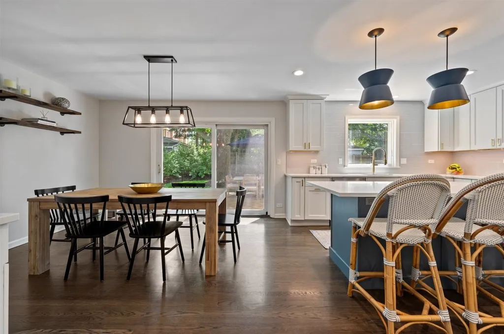 2223 Crestview Lane Wilmette IL 60091
