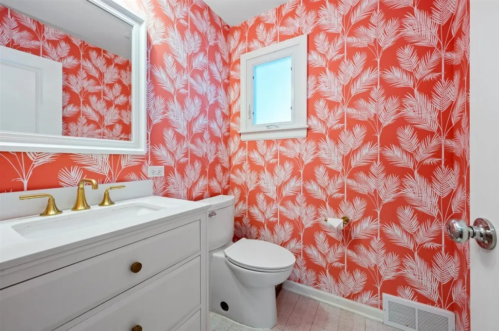 2223 Crestview Lane Wilmette IL 60091