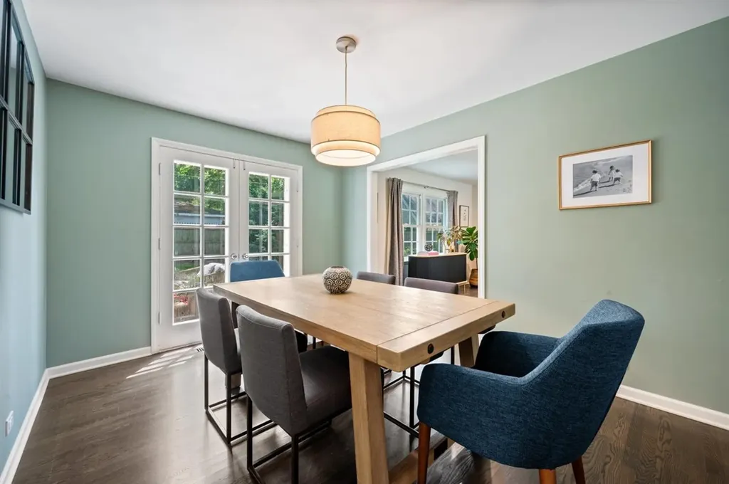 2223 Crestview Lane Wilmette IL 60091