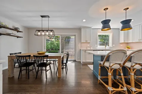 2223 Crestview Lane Wilmette IL 60091