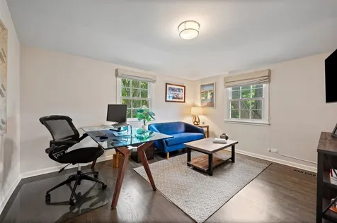 2223 Crestview Lane Wilmette IL 60091