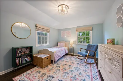 2223 Crestview Lane Wilmette IL 60091