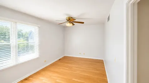188 Kendall Court Bloomingdale IL 60108