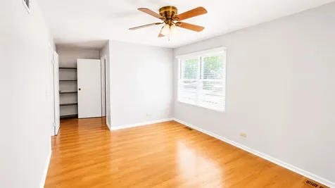 188 Kendall Court Bloomingdale IL 60108
