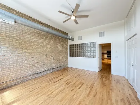 3138 North Lincoln Avenue Chicago IL 60657