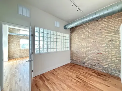 3138 North Lincoln Avenue Chicago IL 60657