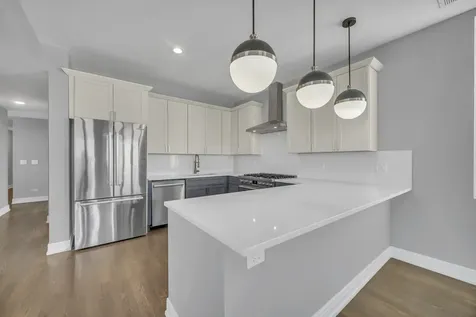 3253 North Elston Avenue Chicago IL 60618