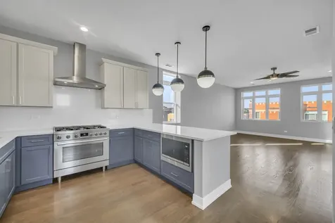 3253 North Elston Avenue Chicago IL 60618