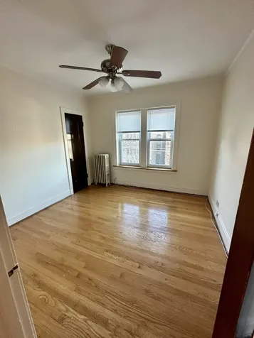 1436 West Thome Avenue Chicago IL 60660