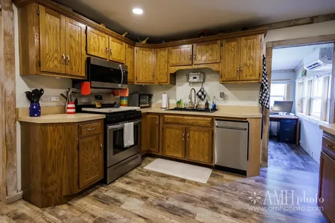 2 Elmwood Avenue Momence IL 60954