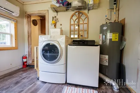 2 Elmwood Avenue Momence IL 60954