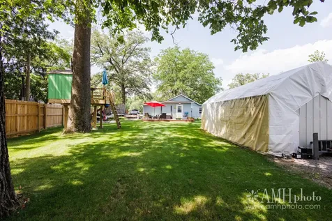 2 Elmwood Avenue Momence IL 60954
