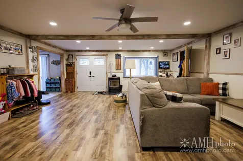 2 Elmwood Avenue Momence IL 60954