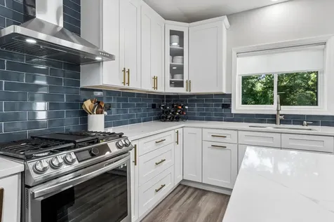 1124 59TH Street Downers Grove IL 60516