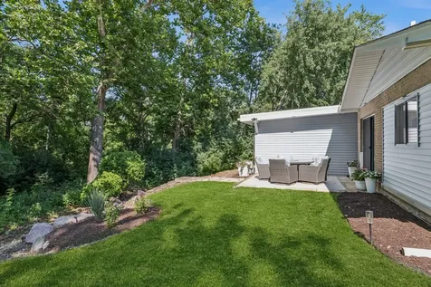 1124 59TH Street Downers Grove IL 60516