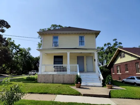 712 2ND Avenue Joliet IL 60433