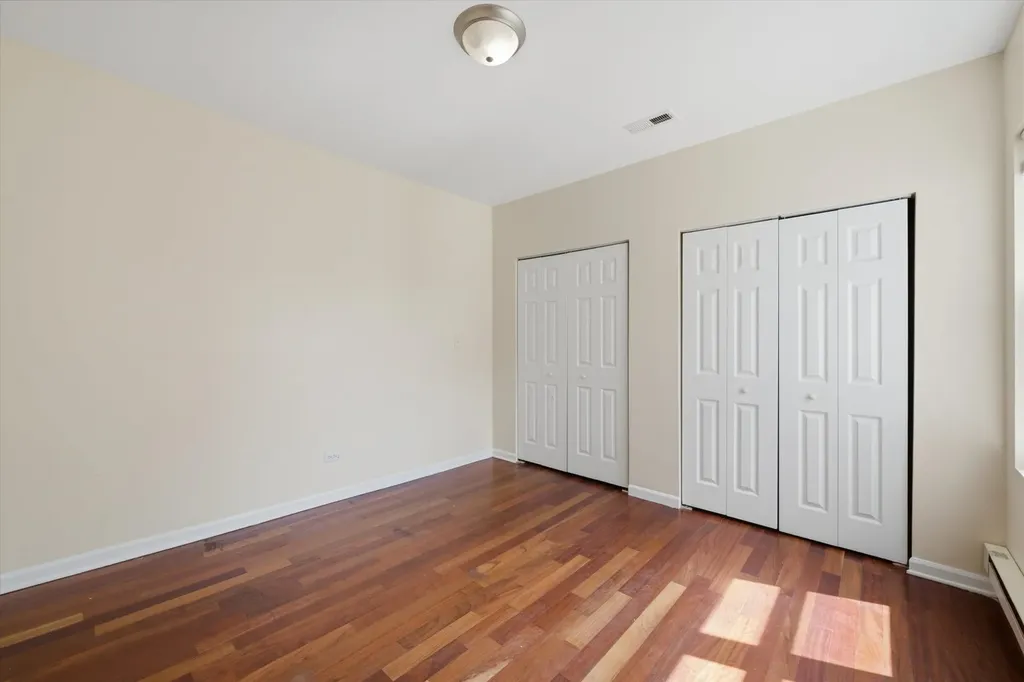 6735 South Eberhart Avenue Chicago IL 60637