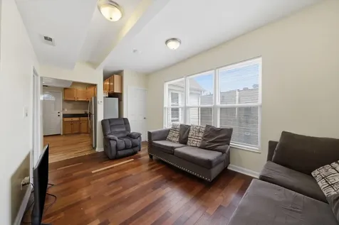 6735 South Eberhart Avenue Chicago IL 60637