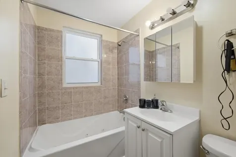 6735 South Eberhart Avenue Chicago IL 60637