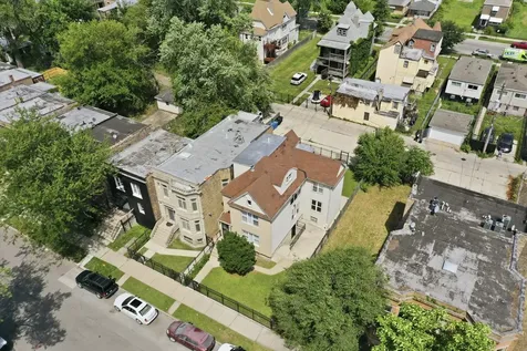 6735 South Eberhart Avenue Chicago IL 60637