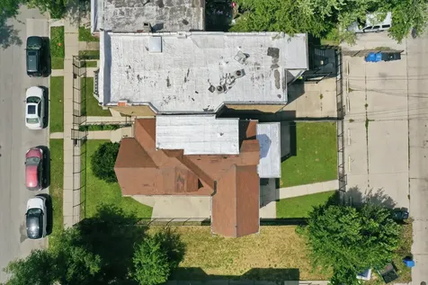 6735 South Eberhart Avenue Chicago IL 60637