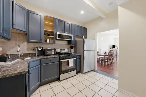 6735 South Eberhart Avenue Chicago IL 60637