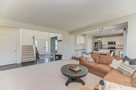 3507 Crestwood Lane Carpentersville IL 60110