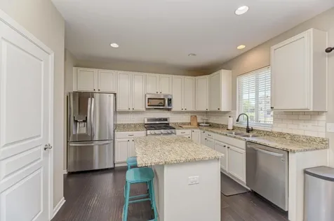 3507 Crestwood Lane Carpentersville IL 60110