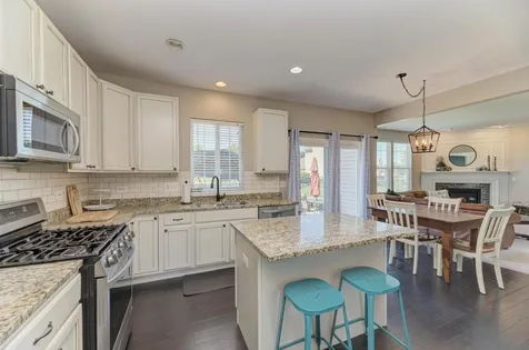 3507 Crestwood Lane Carpentersville IL 60110