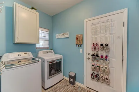 3507 Crestwood Lane Carpentersville IL 60110