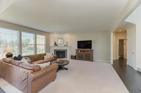 3507 Crestwood Lane Carpentersville IL 60110