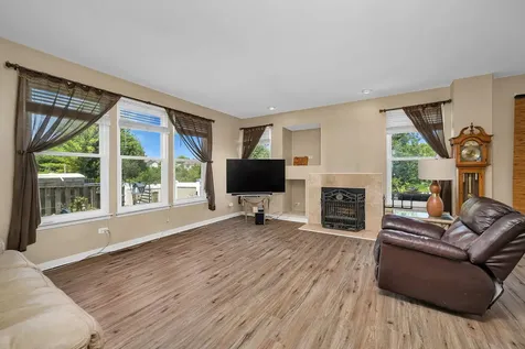 1004 Phelps Lane Shorewood IL 60404