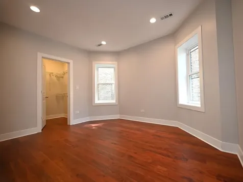 1630 West Thorndale Avenue Chicago IL 60660