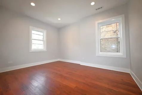 1630 West Thorndale Avenue Chicago IL 60660