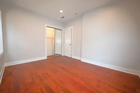 1630 West Thorndale Avenue Chicago IL 60660