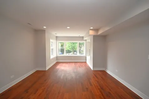 1630 West Thorndale Avenue Chicago IL 60660