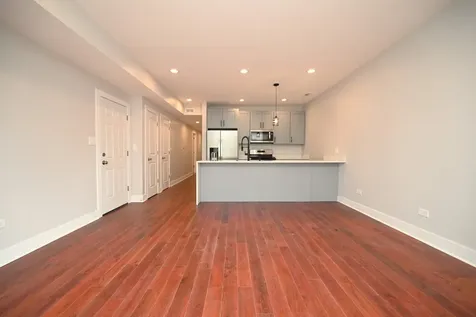 1630 West Thorndale Avenue Chicago IL 60660