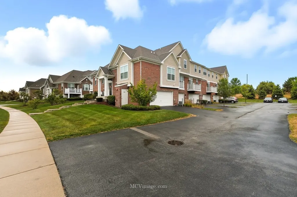 2967 Madison Drive Naperville IL 60564