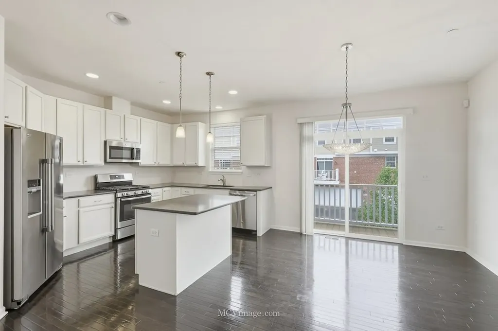 2967 Madison Drive Naperville IL 60564