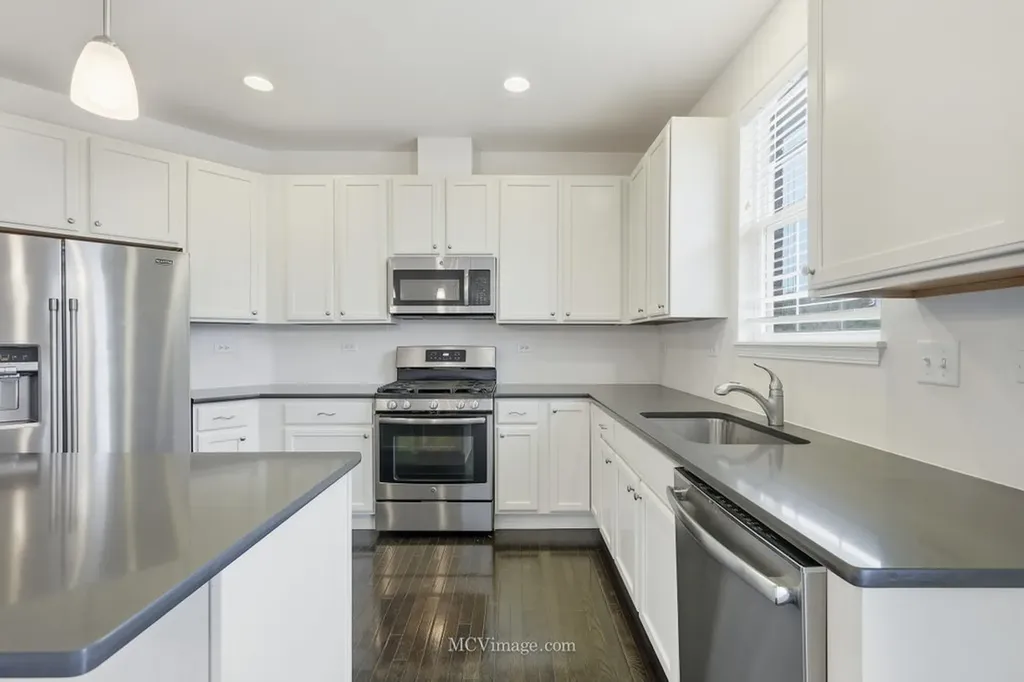 2967 Madison Drive Naperville IL 60564